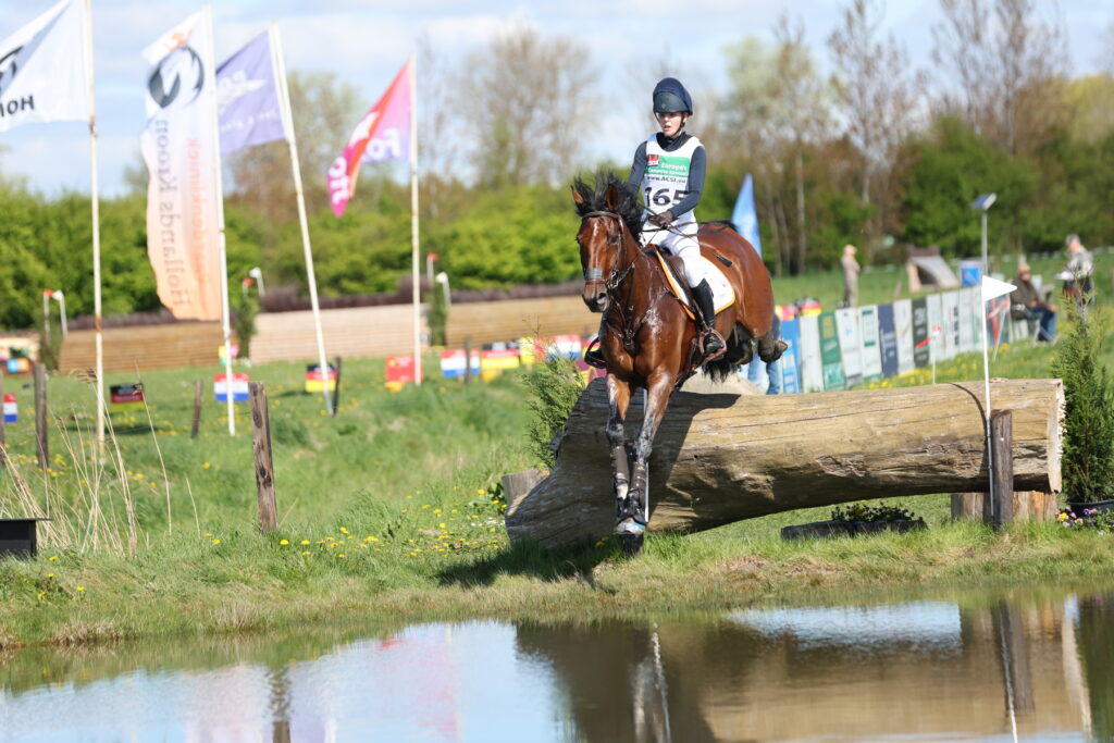 BRONS voor Sophie Weening op EK eventing young riders, Rina van der Kolk zesde featured image